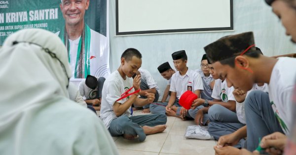 Bareng Ratusan Santri Di Ponpes Ulul Albab Sdg Sulsel Gelar Pelatihan