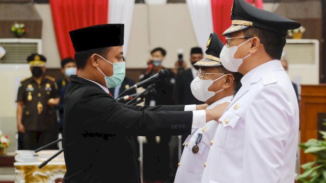 Plt Gubernur Resmi Lantik Bupati dan Wakil Bupati Toraja Utara