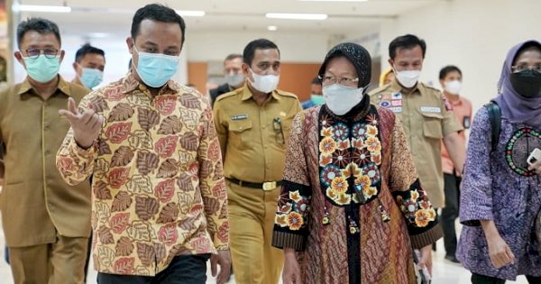 Andi Sudirman Dampingi Mensos Risma Jenguk Korban Bom Makassar