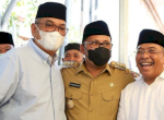 Danny Rangkul IAS Saat Foto Bersama, Netizen Terharu Campur Sedih