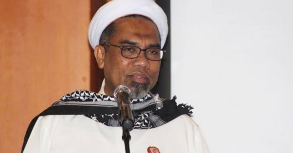 Ali Mochtar Ngabalin Saling Serang dengan Amien Rais Cs