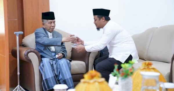 Sosok Almarhum AGH Sanusi Baco di Mata Andi Sudirman