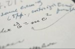 Tulisan Tangan Albert Einstein E=mc2 Terjual Rp17 Miliar