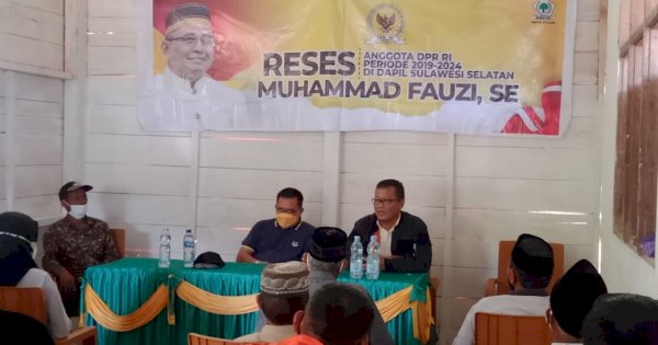 Jalanan Rawan Longsor, Warga Rongkong Curhat ke Anggota DPR RI