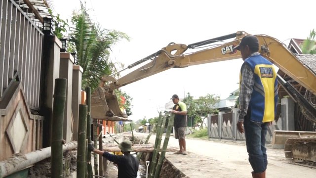 Pembukaan Saluran Air di Kota Masamba Ditarget Rampung Pekan Ini