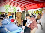 Presiden Jokowi Tinjau Vaksinasi Covid-19 di SMA 3 Wajo