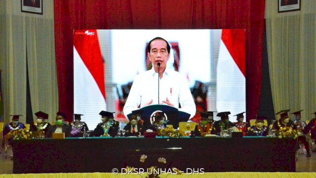 Dies Natalis ke-65 Unhas, Pesan Jokowi: Terus Bergerak dan Berinovasi