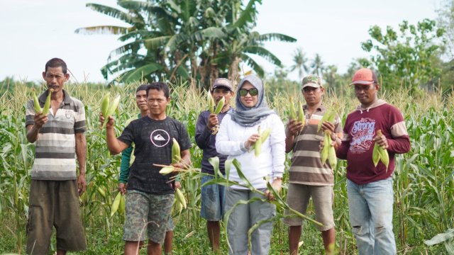 Husniah Dorong Peningkatan Pendapatan Warga di Sektor Pertanian