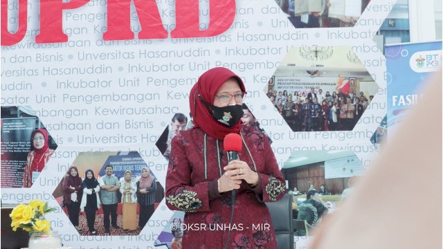 Unhas Serahkan Akta Legal Usaha untuk 10 Start-Up Binaan