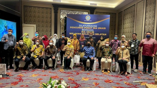 Dihadiri Khofifah Indar Parawansa, Alumni Unair Silaturahmi di Makassar