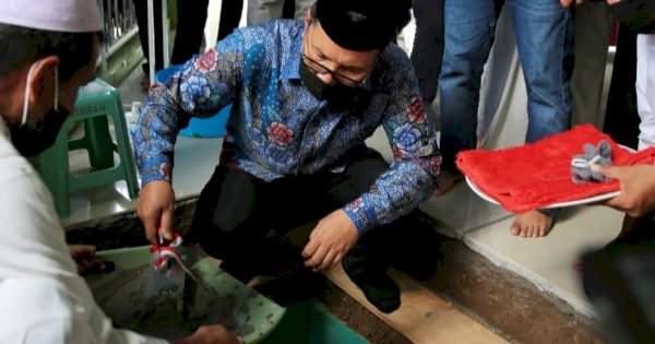 Wali Kota Danny Letakkan Batu Pertama Pembangunan Shelter Masjid Al Muttaqin