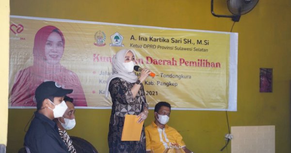 Ina Kartika Sari Tinjau Progres Pengerjaan Jalan di Pangkep