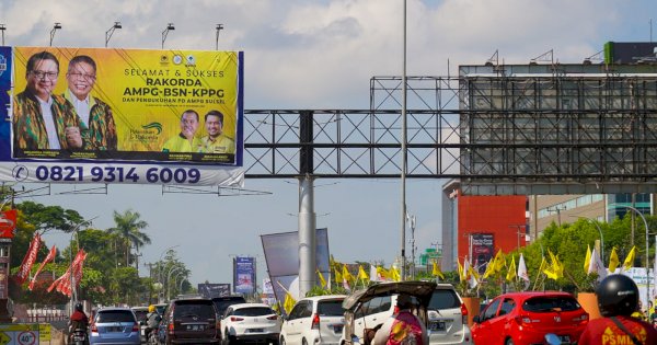 Jelang Rakorda, Atribut AMPG dan KPPG Hiasi Makassar