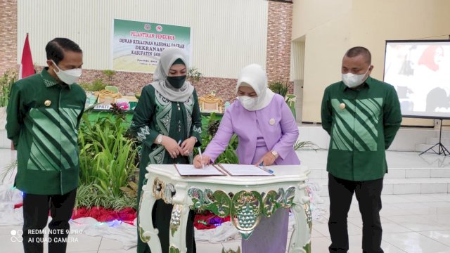 Lantik Dekranasda Kabupaten Gorontalo, Idah Syahida Ingatkan Bantu UMKM