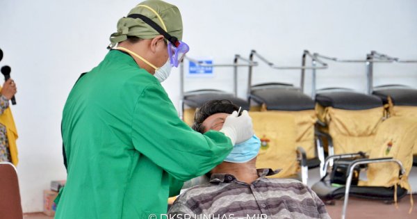 Jelang Perkuliahan Tatap Muka, 1.240 Mahasiswa dan Dosen Unhas Ikut Swab Antigen