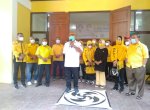 HUT Ke-57, Partai Golkar Gorontalo Gelar Vaksinasi dan Bagi Sembako