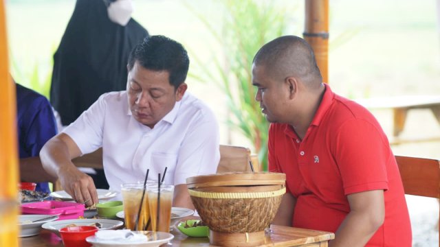 Kunker di Sidrap, RMS Singgah Nikmati Kuliner Rumah Makan Tepi Sawah