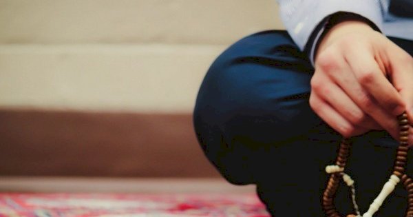 Keutamaan Sholawat Ummi yang Dibaca Setelah Salat Ashar di Hari Jumat