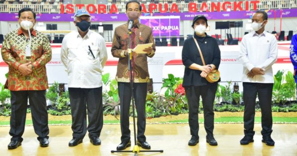 Didampingi Prabowo, Presiden Jokowi Resmikan Istora Papua Bangkit