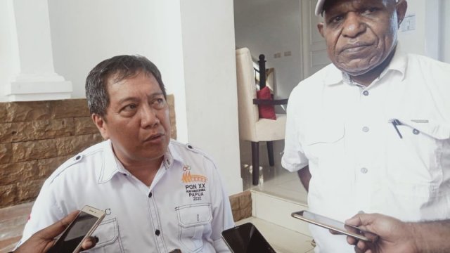 Juru Bicara Satgas COVID-19 Papua Silwanus Sumule di Jayapura (sumber: website PON XX Papua)