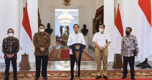 MK Putuskan UU Ciptaker Direvisi, Jokowi: Pemerintah Segera Laksanakan