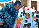 Di SMAN 13 Bone, Plt Gubernur Sulsel Tunjuk Acak Guru Membaca Al-Qur&#8217;an