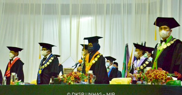 Unhas Wisuda 1.216 Lulusan Baru Periode II Tahap Pertama