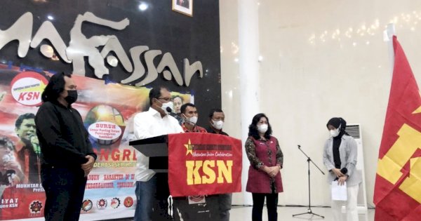 Danny Tutup Kongres ll Kepengurusan Konfederasi Serikat Nusantara