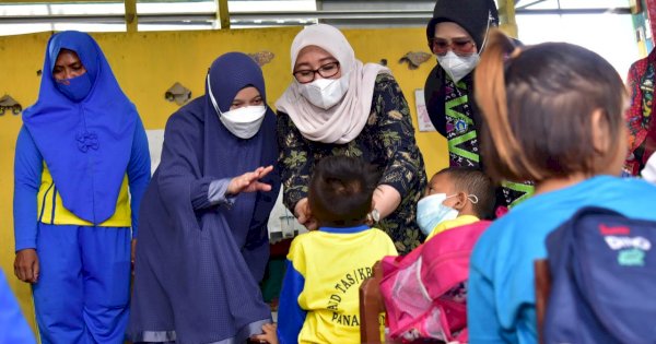 Naoemi Octarina Tinjau Program “Koper Kasih Sayang” di Rusunawa Panambungan