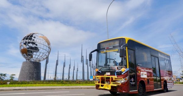 Luncurkan Bus Trans Mamminasata, Plt Gubernur Yakin Bus Ini Akan Aktif