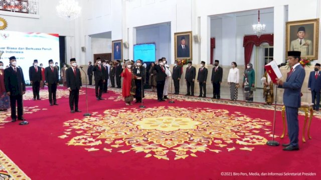 Jokowi Lantik 12 Duta Besar untuk Negara Sahabat, Ini Nama-namanya