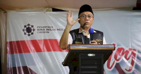 Zulkifli Hasan: MUI Diperkokoh, Bukan Dibubarkan