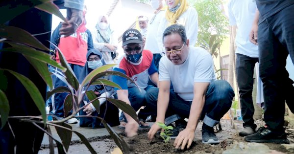 Rangkaian HUT Makassar 414, Sekretariat DPRD Tanam Pohon