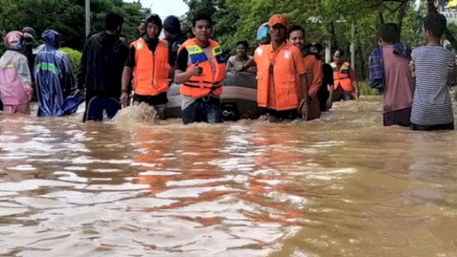 Puluhan Relawan di Maros Dibekali Latihan Pencegahan Bencana