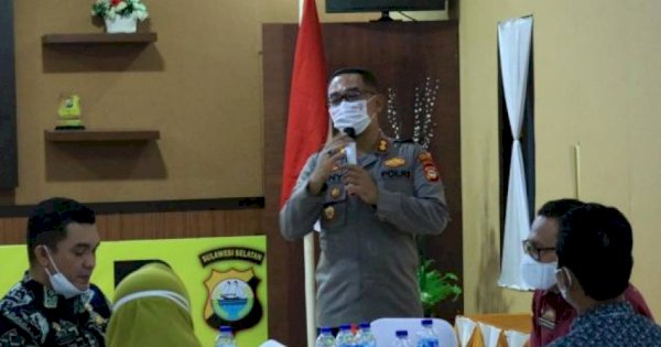 Sekda Takalar Hadiri Rakor Percepatan Vaksinasi Bagi Pelajar