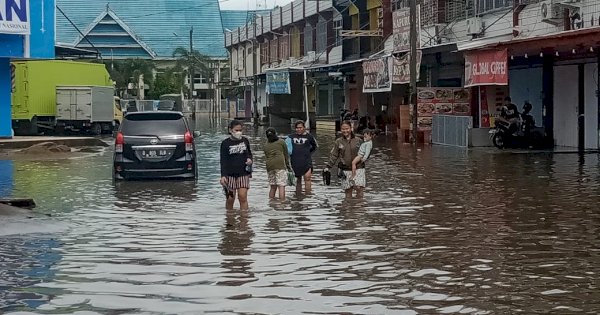 Makassar Dikepung Banjir, Danny Pomanto: Itu Genangan