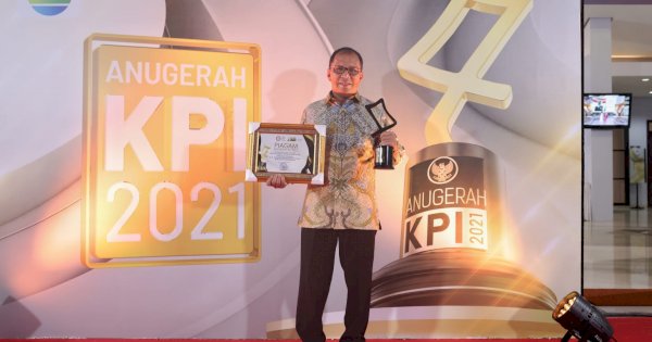 Danny Pomanto Raih Anugerah KPI Pusat Kategori Kepala Daerah Inspirasi Penyiaran