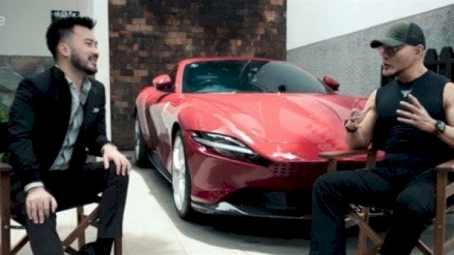 Deddy Corbuzier Jadi Orang Indonesia Pertama Pemilik Ferrari Roma