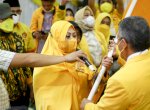 Terpilih Ketua Golkar Parepare, Erna Taufan Pawe Teteskan Air Mata