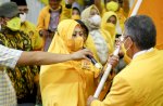Terpilih Ketua Golkar Parepare, Erna Taufan Pawe Teteskan Air Mata