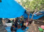 Pasca Gempa NTT, Pengungsi di Selayar Bangun Tenda Darurat di Dataran Tinggi