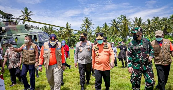 Pangdam, Kapolda, dan Plt Gubernur Sulsel Tinjau Pulau Bonerate usai Gempa Selayar