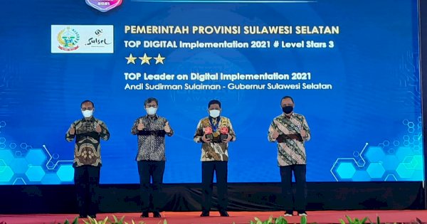 Pemprov Sulsel Raih Penghargaan Top Digital Award 2021