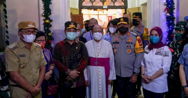 Andi Sudirman Apresiasi Penerapan Prokes di Sejumlah Gereja di Makassar 