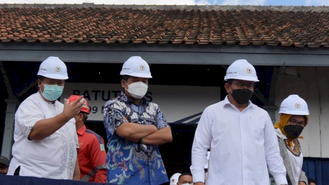 Tinjau Jalur Ganda KA Bogor-Sukabumi, Fauzi Titip Penyelesaian Kereta Api Sulsel