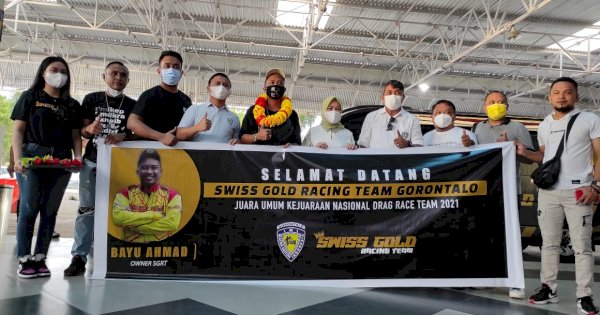 Anggota DPR RI Sambut Juara Nasional Drag Race di Bandara Djalaludin Gorontalo