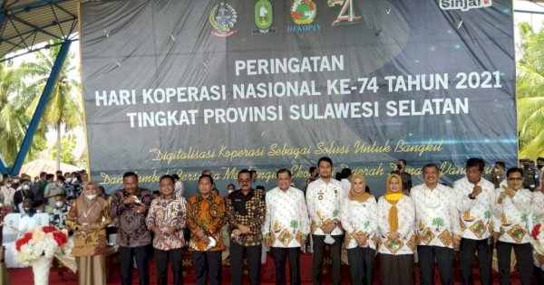 Di Acara Dekopin, Nurdin Halid Deklarasi Maju Pilgub Sulsel Lagi