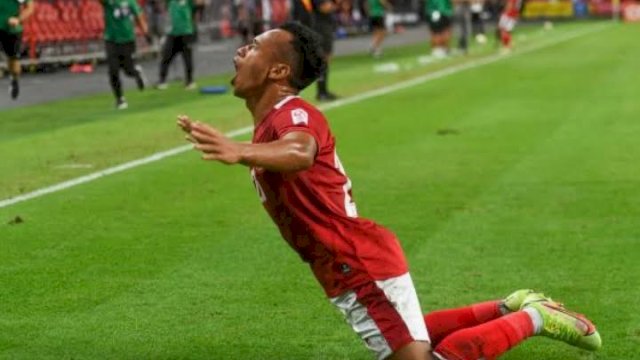 Selebrasi wingger Timnas Indonesia, Irfan Jasa usai mencetak gol. (Sumber: Twitter)