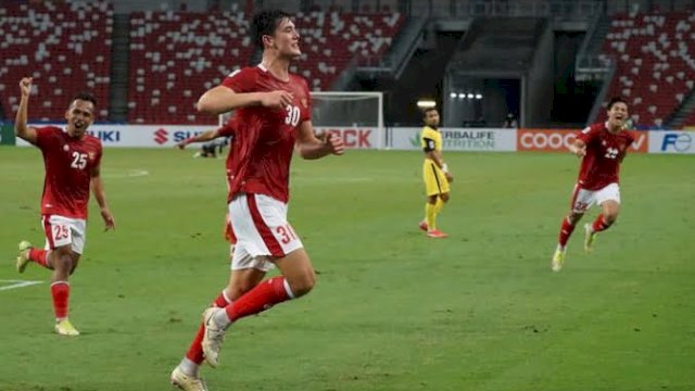 Selberasi Elkan Banggot usai mencetak gol ke gawang Timnas Malaysia pada laga penutup grup B, Piala AFF Cup 2020, Minggu (19/12/2021) (Foto: Instagram Elkan Baggot)