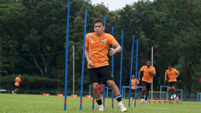 Egy Maulana Fikri saat mengikuti sesi latihan bersama Timnas Indonesia jelang menghadapi Timnas Singapura pada leg kedua semifinal Piala AFF Cup 2020. (Foto: PSSI)